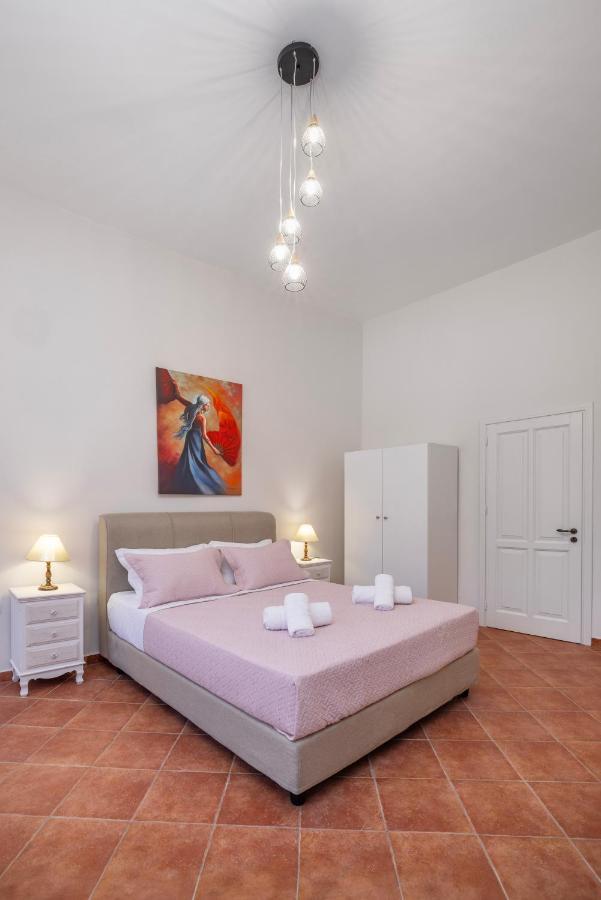 Nikolas Old Town Appartement *